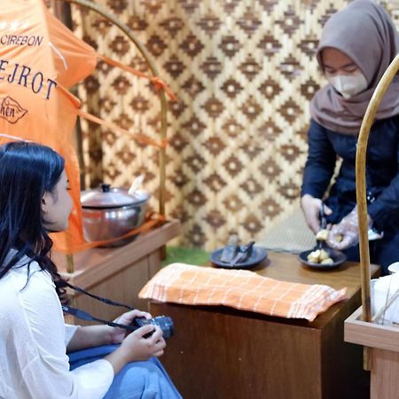 فندق ميتلاند سيربون باي هوريسون تْشيريبون المظهر الخارجي الصورة